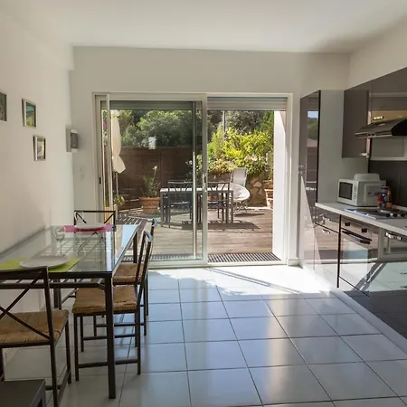 Apartment Et Calme Le Pradet