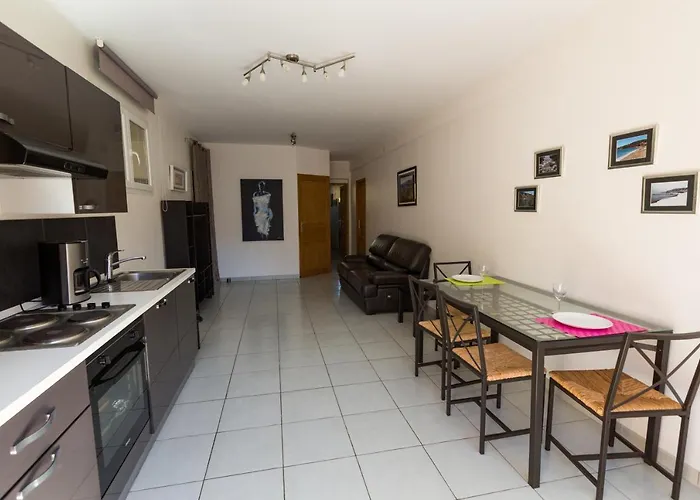 Apartment Et Calme Le Pradet